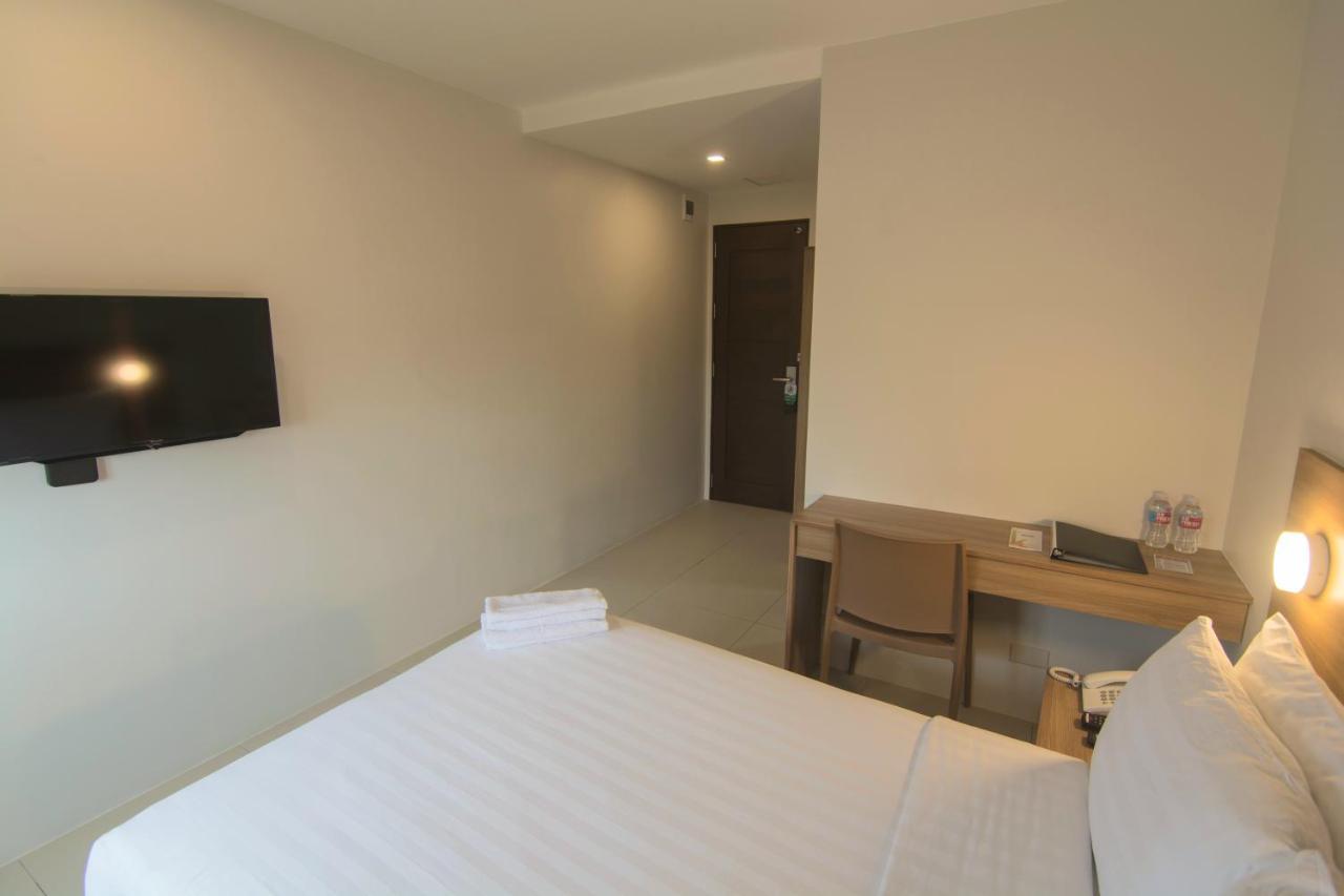 Mango Suites Tuguegarao City Eksteriør billede