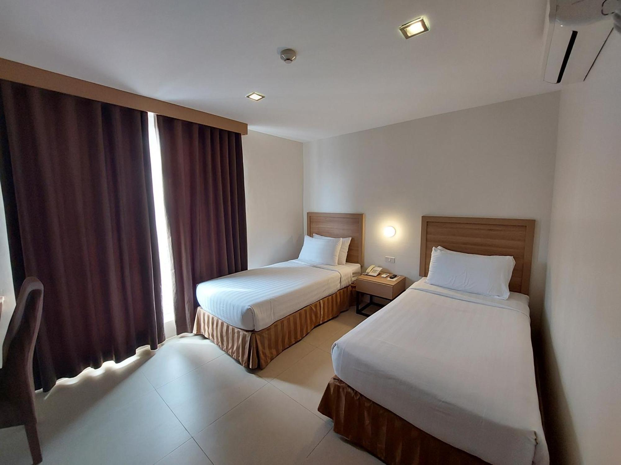 Mango Suites Tuguegarao City Eksteriør billede